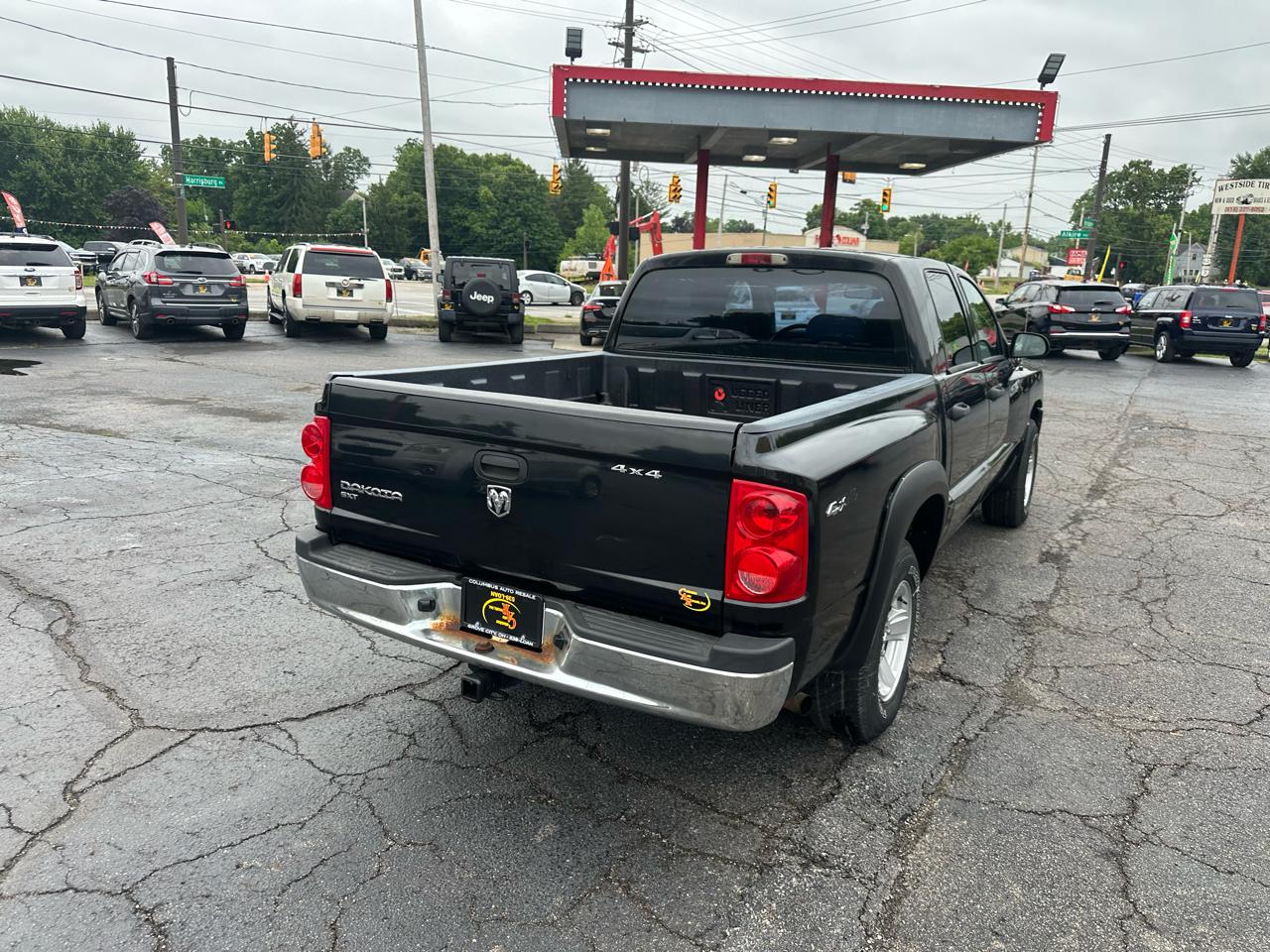 Dodge Dakota 4WD Crew Cab SXT 2008