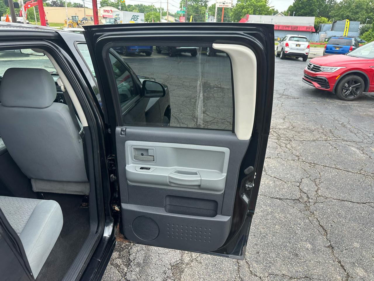 Dodge Dakota 4WD Crew Cab SXT 2008