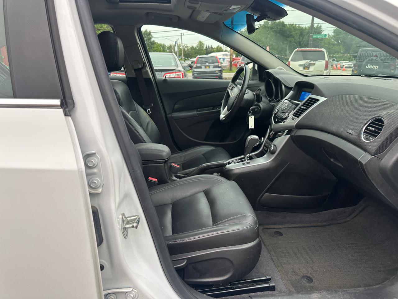 Chevrolet Cruze 4dr Sdn LT w/2LT 2012