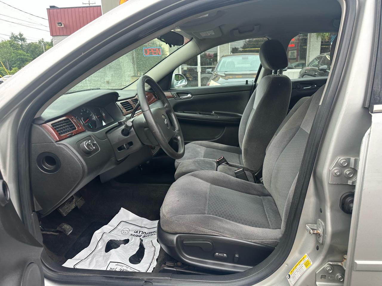 Chevrolet Impala 4dr Sdn 3.5L LT 2007