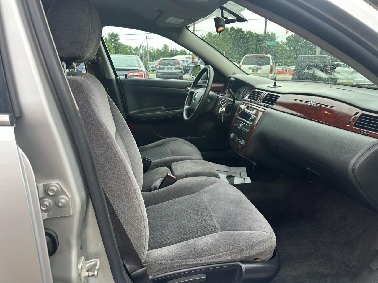 Chevrolet Impala 4dr Sdn 3.5L LT 2007