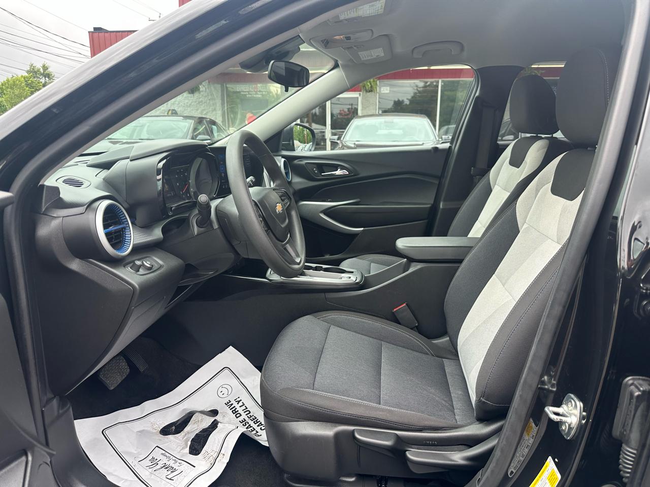 Chevrolet Trax FWD 4dr LS 2024