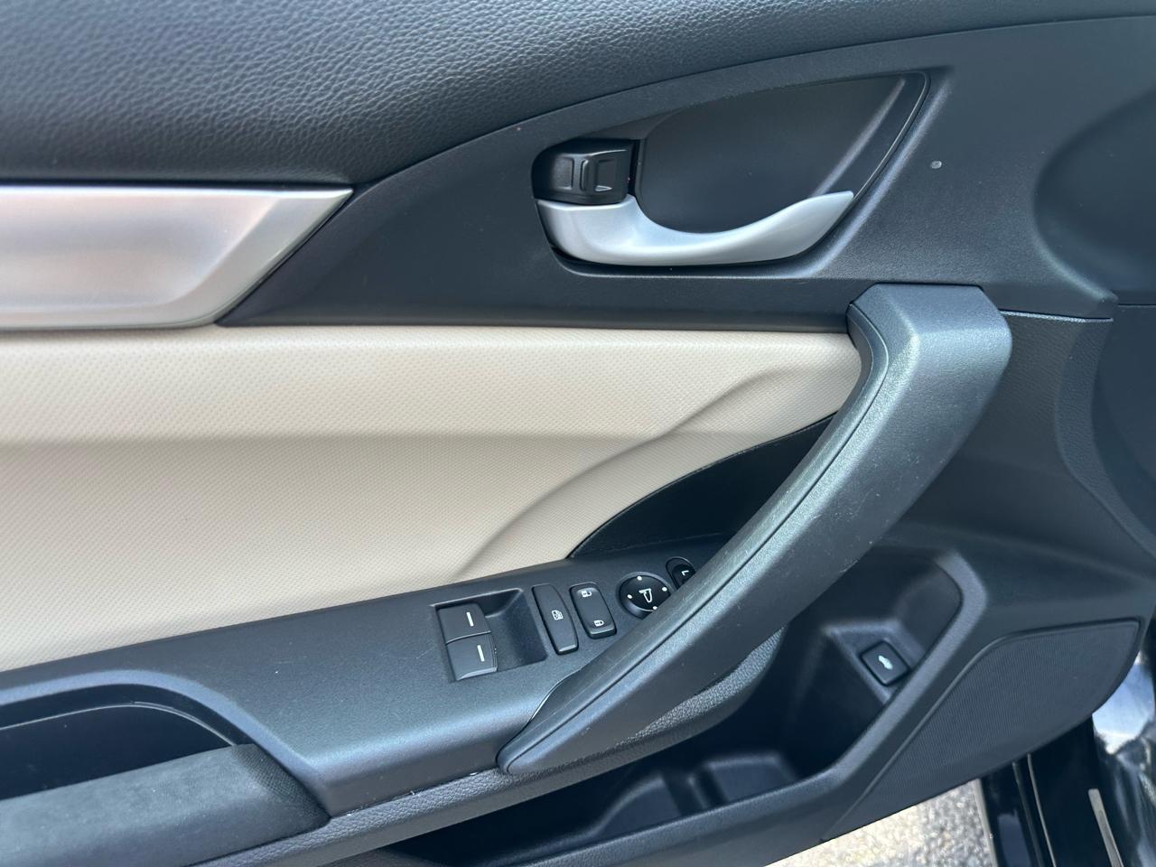 Honda Civic Coupe 2dr CVT LX 2016