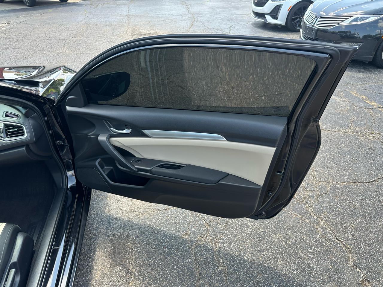 Honda Civic Coupe 2dr CVT LX 2016