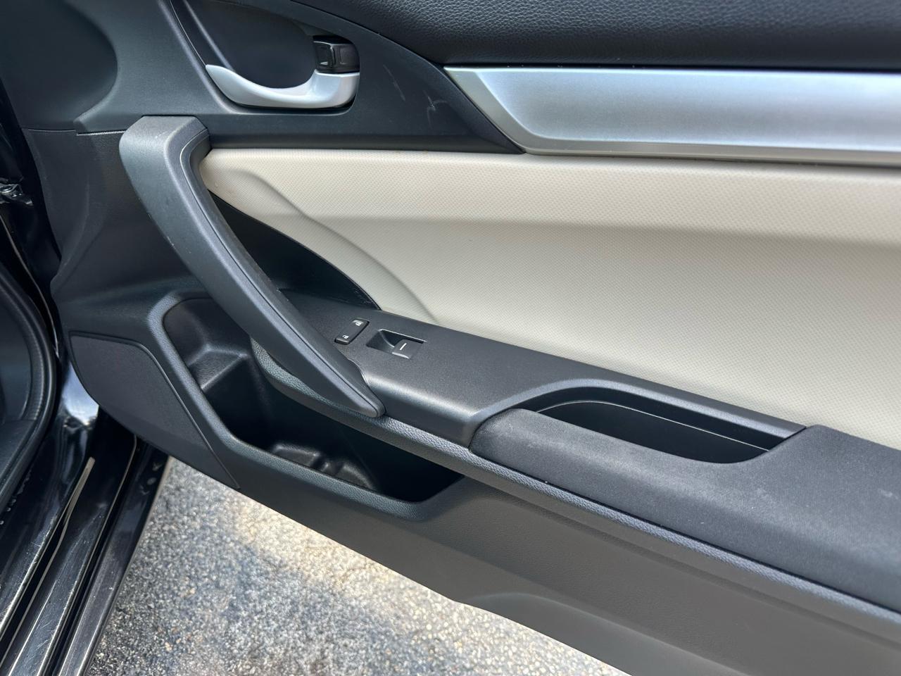Honda Civic Coupe 2dr CVT LX 2016
