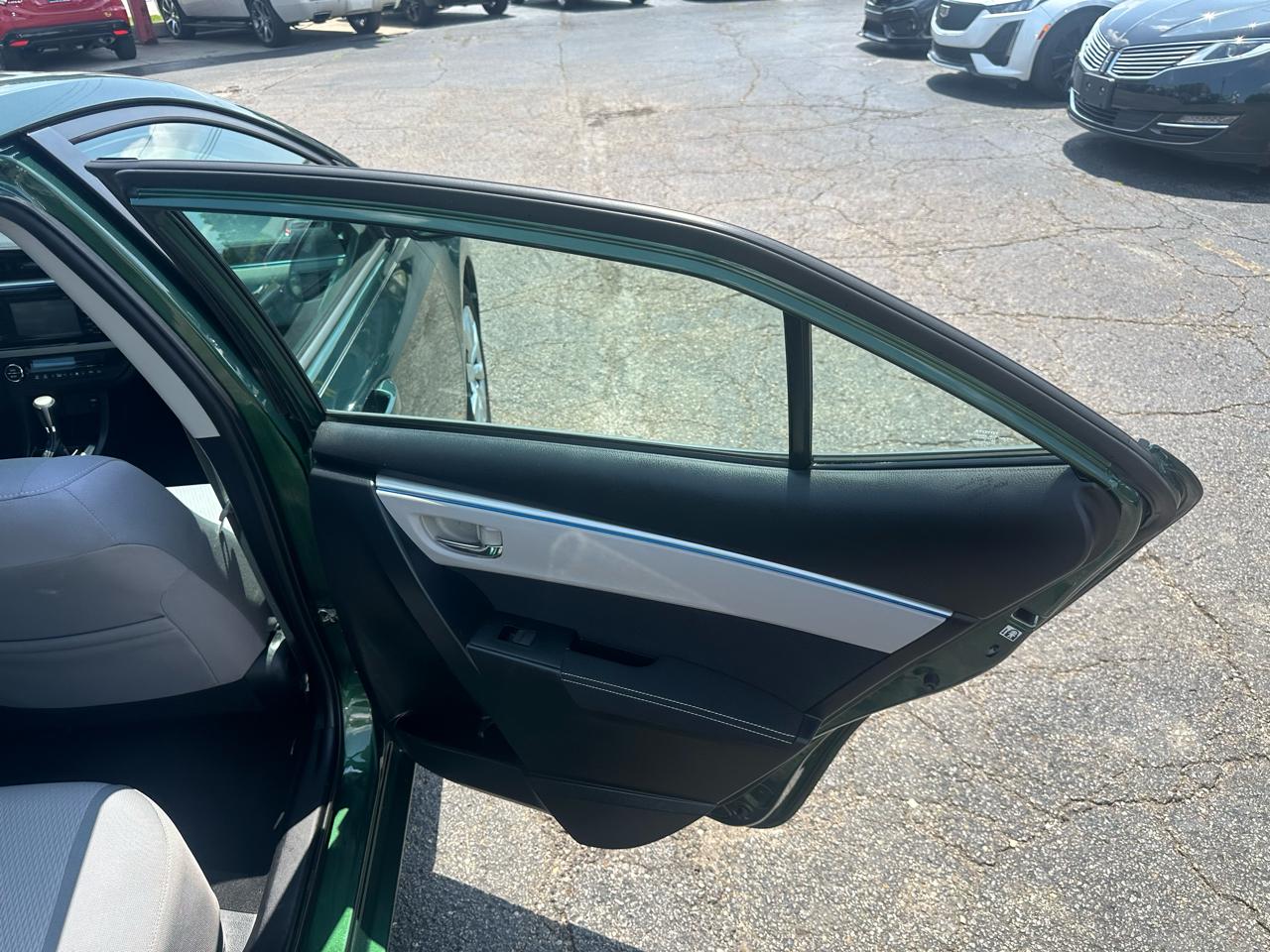 Toyota Corolla 4dr Sdn CVT LE Premium (Natl) 2014