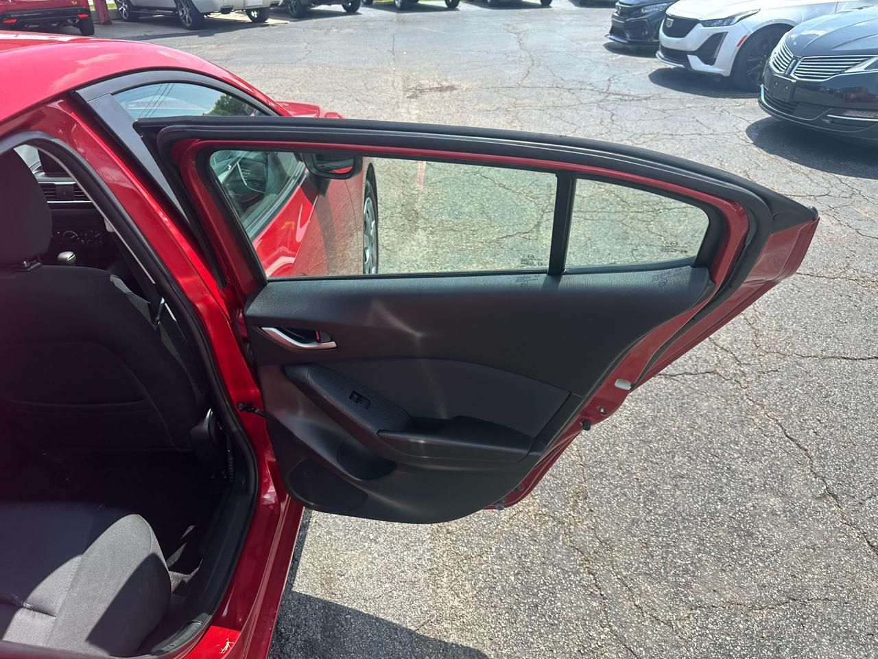 Mazda MAZDA3 4dr Sdn Auto i Sport 2015