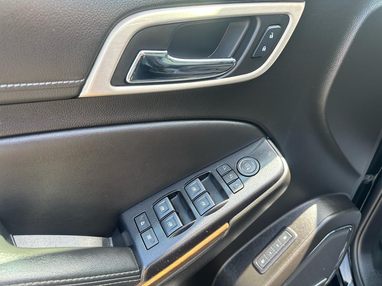 GMC Yukon XL 4WD 4dr Denali 2020