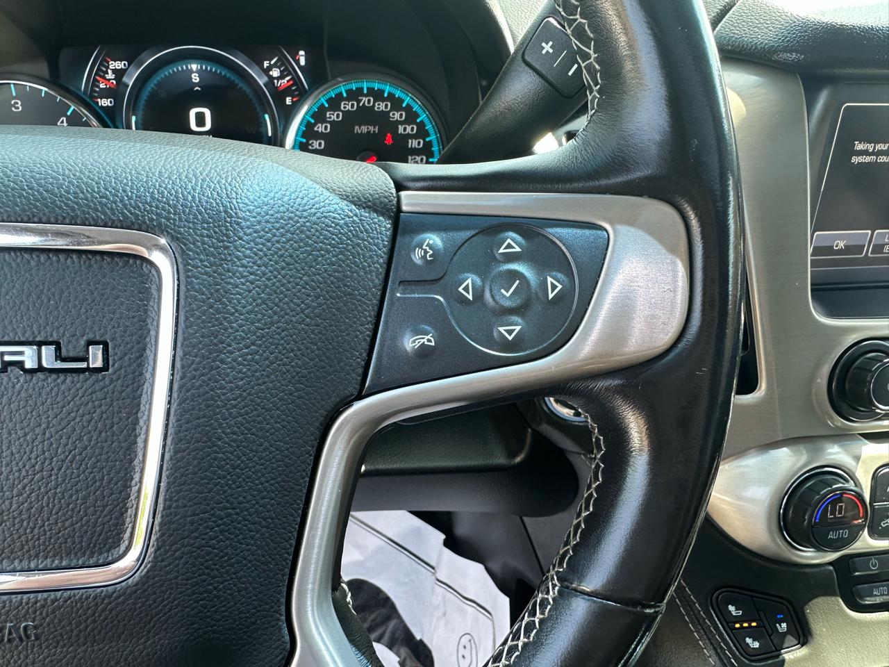GMC Yukon XL 4WD 4dr Denali 2020