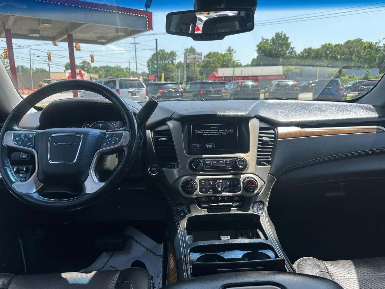 GMC Yukon XL 4WD 4dr Denali 2020