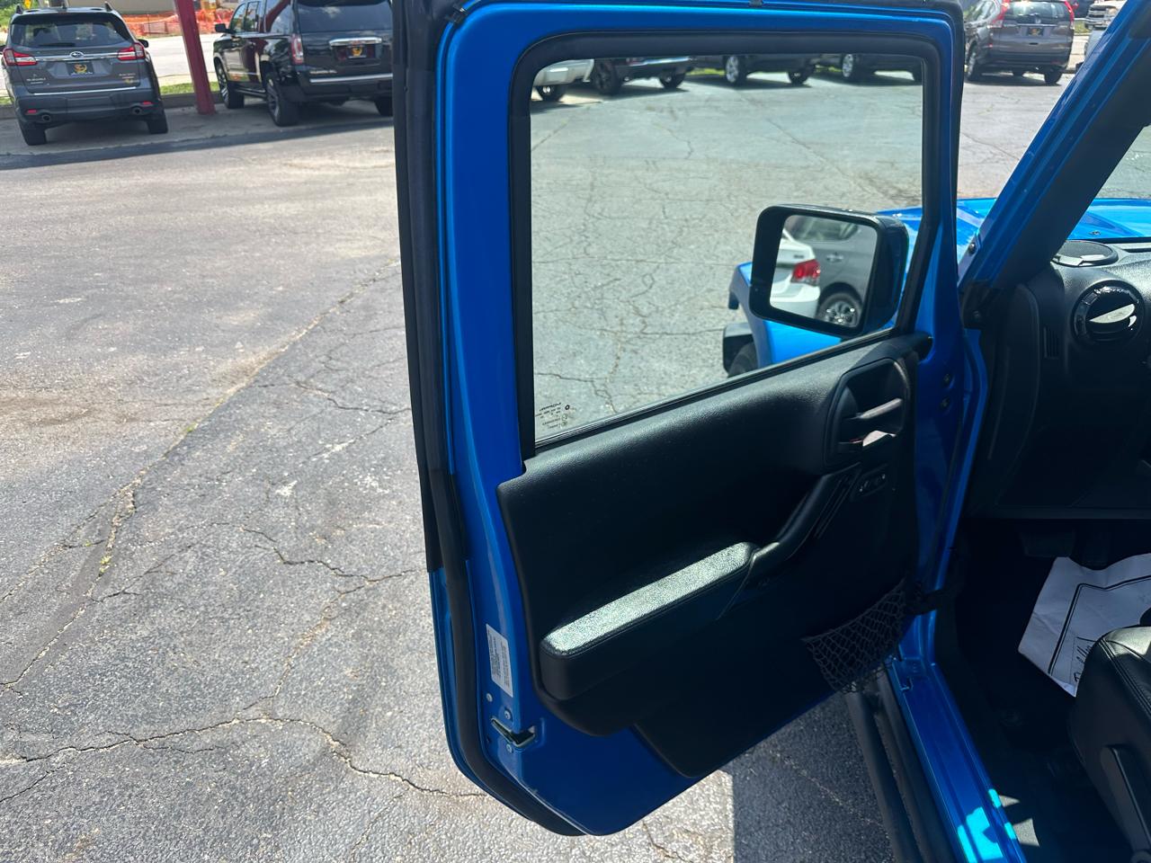 Jeep Wrangler Unlimited 4WD 4dr Altitude 2015