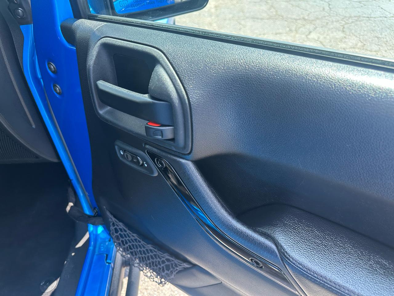 Jeep Wrangler Unlimited 4WD 4dr Altitude 2015