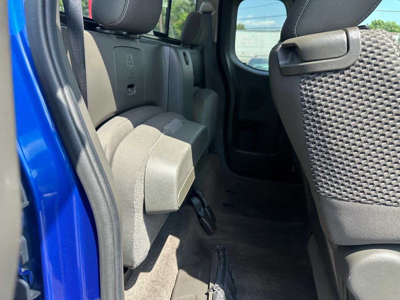 Nissan Frontier 4WD King Cab Auto PRO-4X 2014
