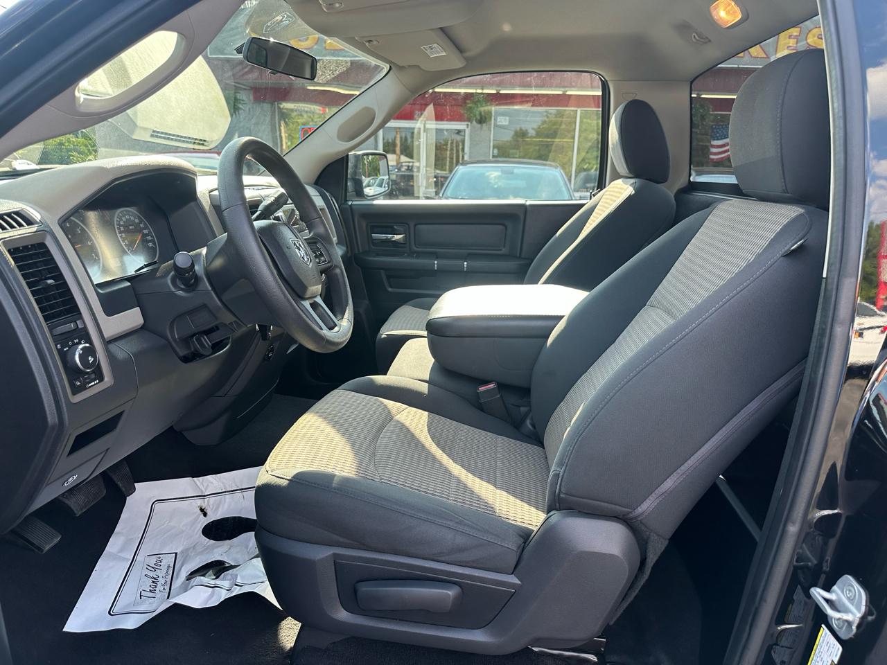 RAM 1500 2WD Reg Cab 120.5" Express 2012