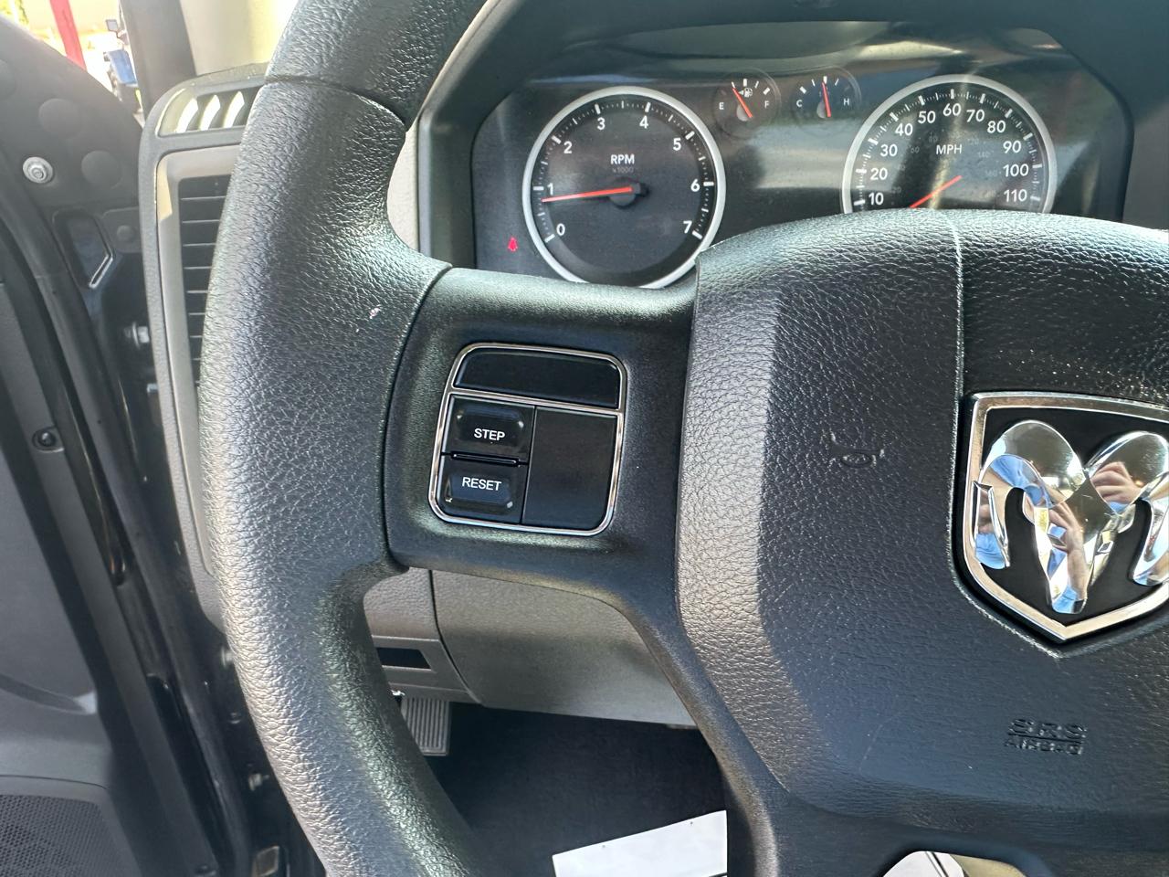 RAM 1500 2WD Reg Cab 120.5" Express 2012