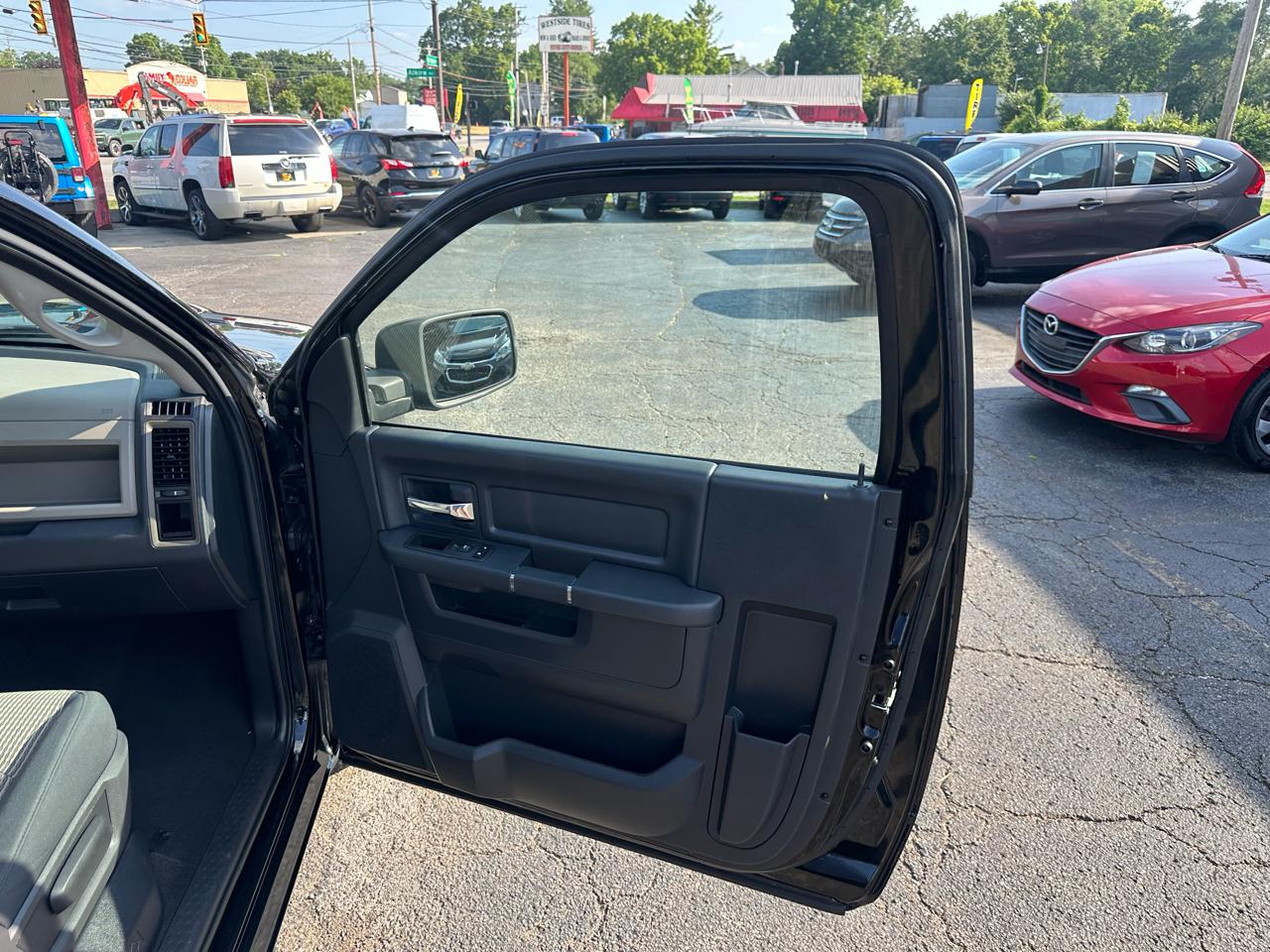 RAM 1500 2WD Reg Cab 120.5" Express 2012