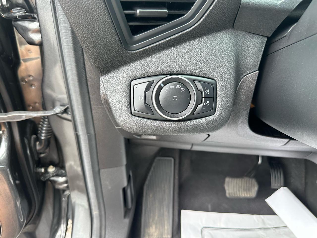 Ford Escape 4WD 4dr SE 2015