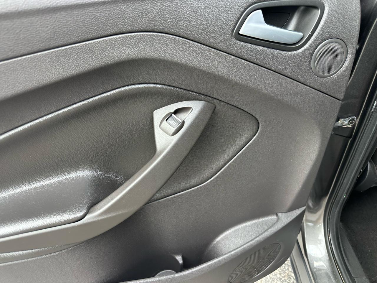 Ford Escape 4WD 4dr SE 2015
