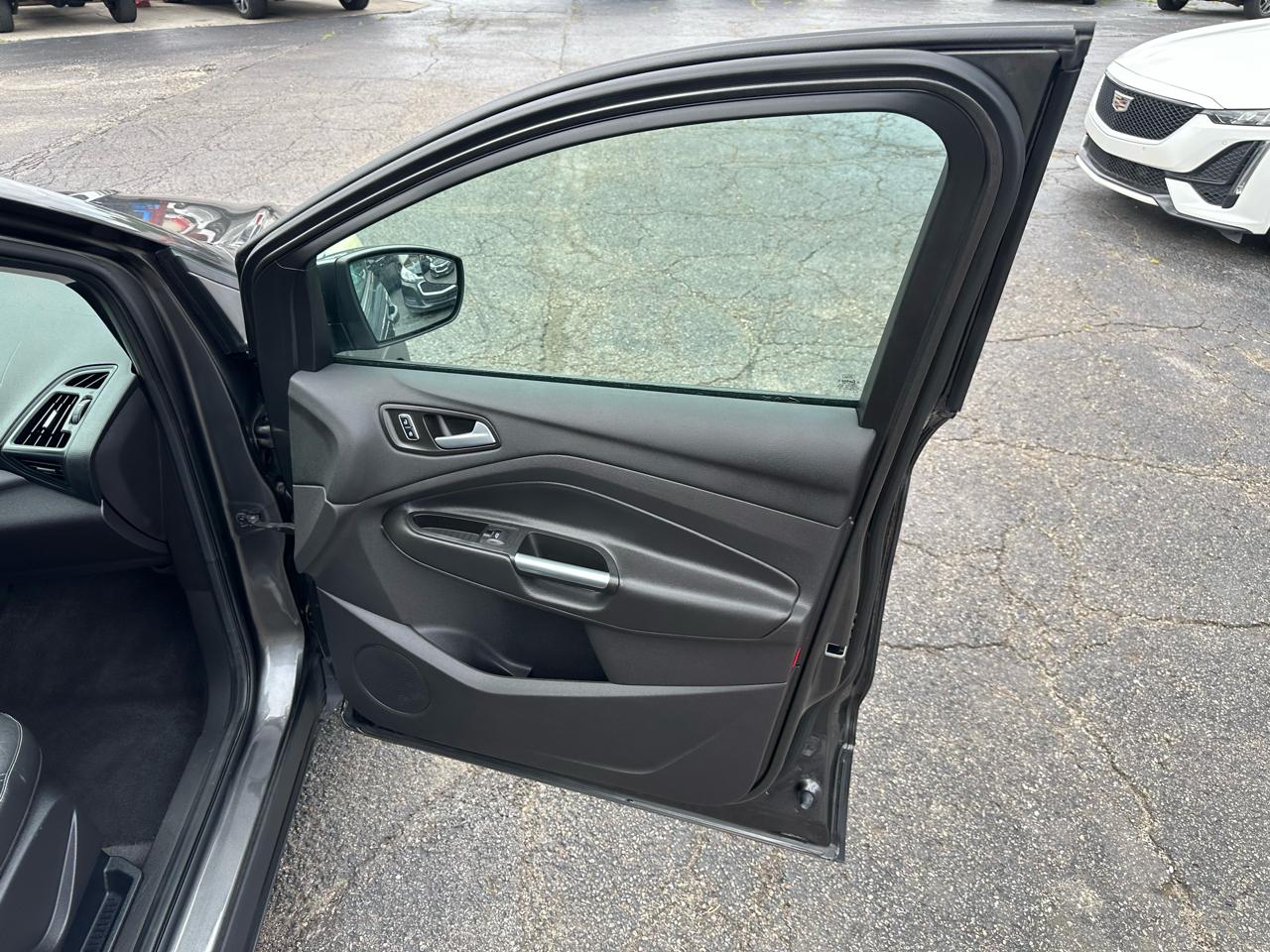 Ford Escape 4WD 4dr SE 2015