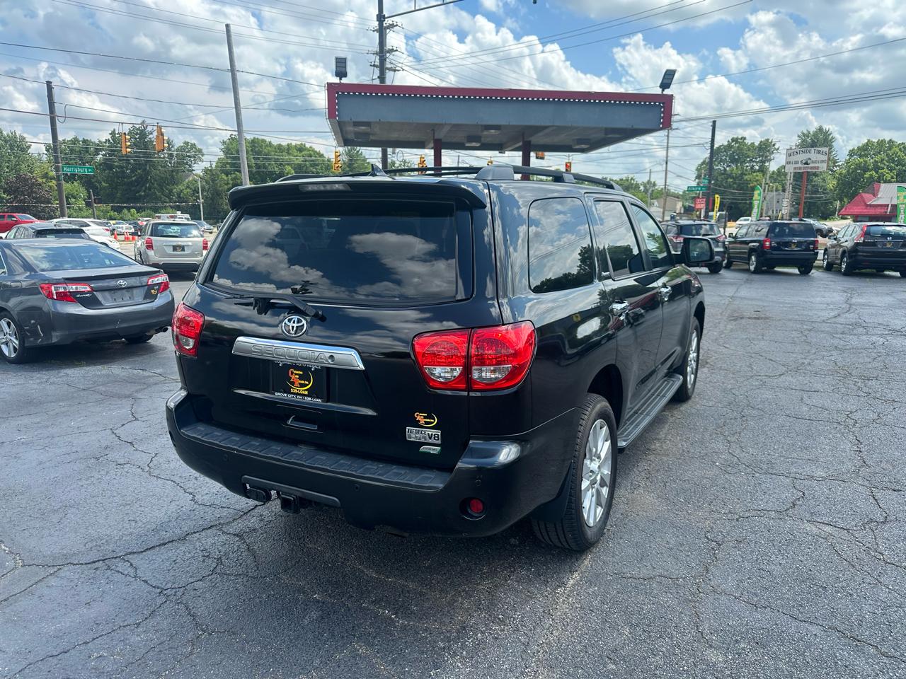 Toyota Sequoia 4WD 5.7L FFV Platinum (Natl) 2014