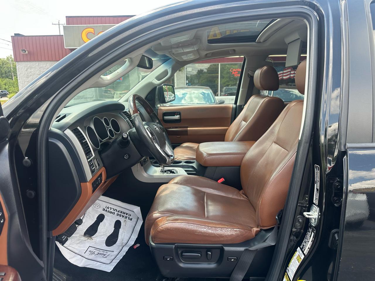 Toyota Sequoia 4WD 5.7L FFV Platinum (Natl) 2014