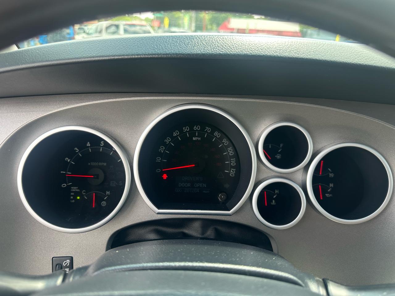 Toyota Sequoia 4WD 5.7L FFV Platinum (Natl) 2014