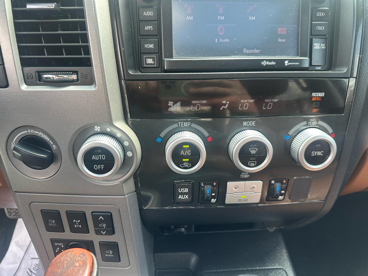 Toyota Sequoia 4WD 5.7L FFV Platinum (Natl) 2014