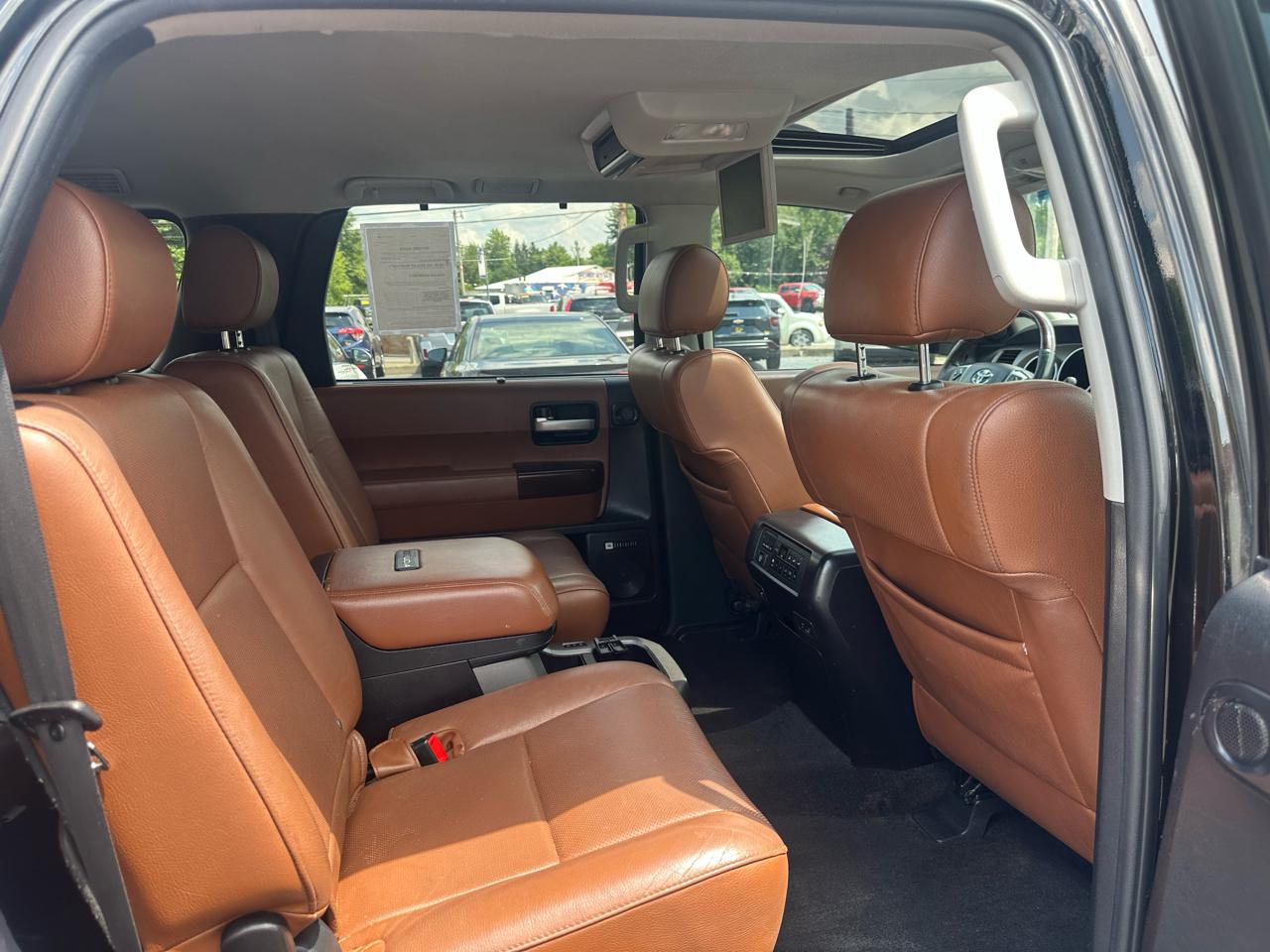 Toyota Sequoia 4WD 5.7L FFV Platinum (Natl) 2014