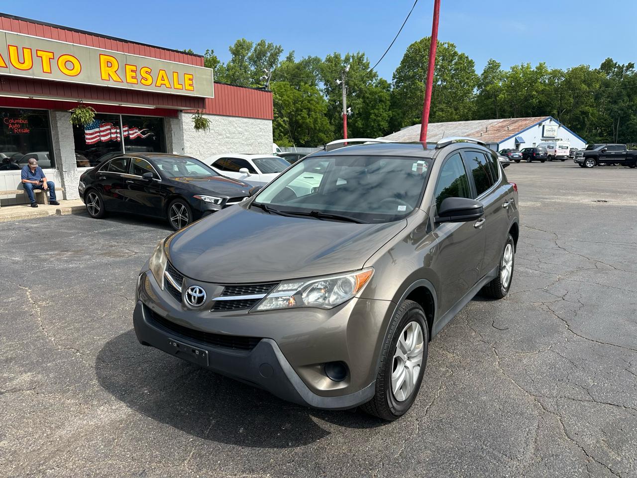 Toyota RAV4 FWD 4dr LE (Natl) 2015