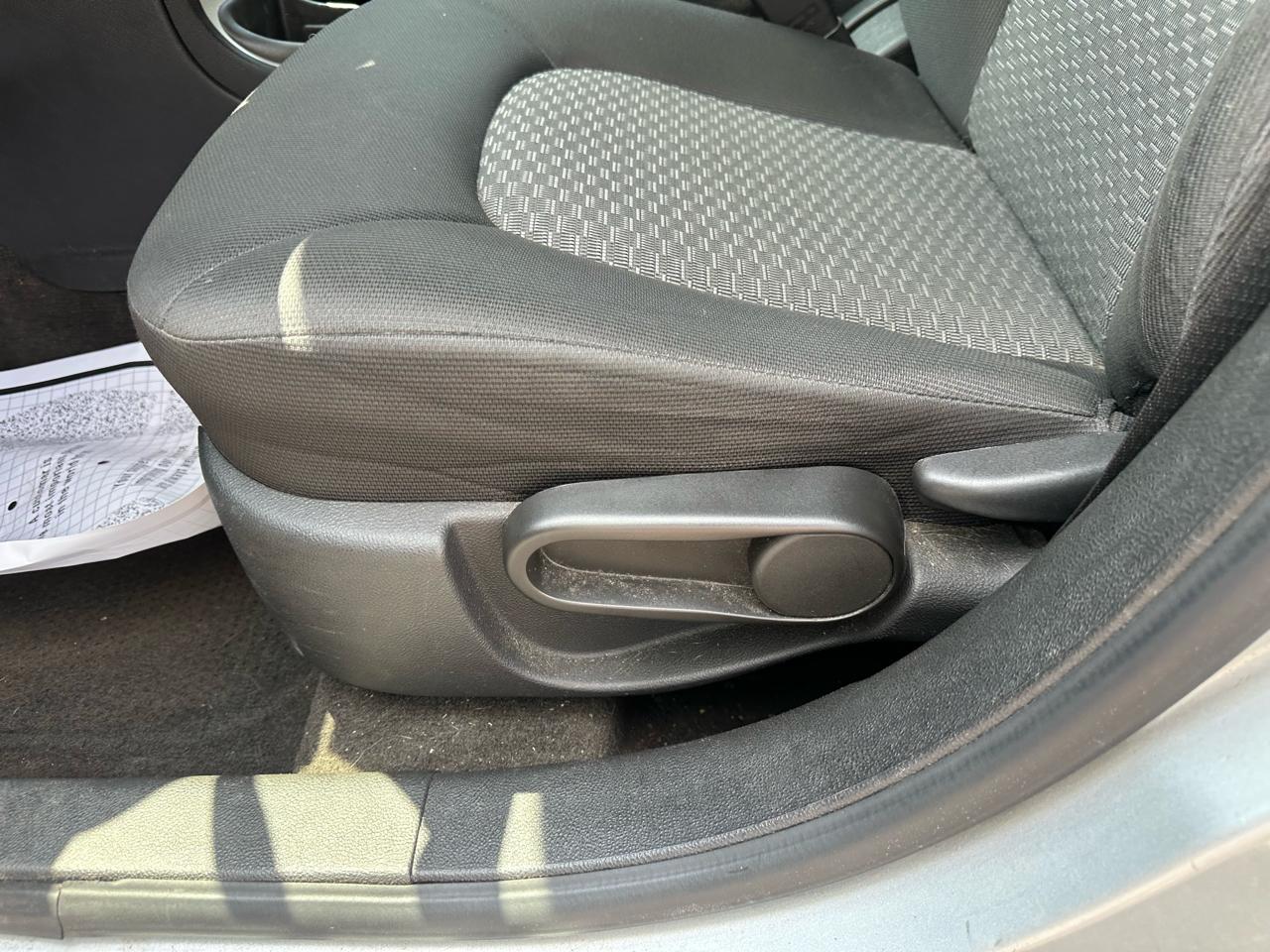 Chevrolet HHR FWD 4dr LS 2009