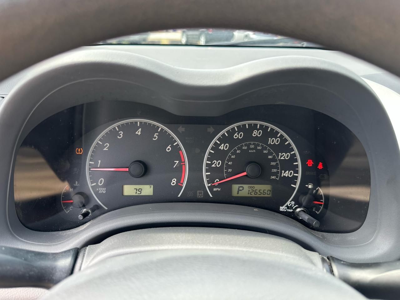 Toyota Corolla 4dr Sdn Man (Natl) 2010