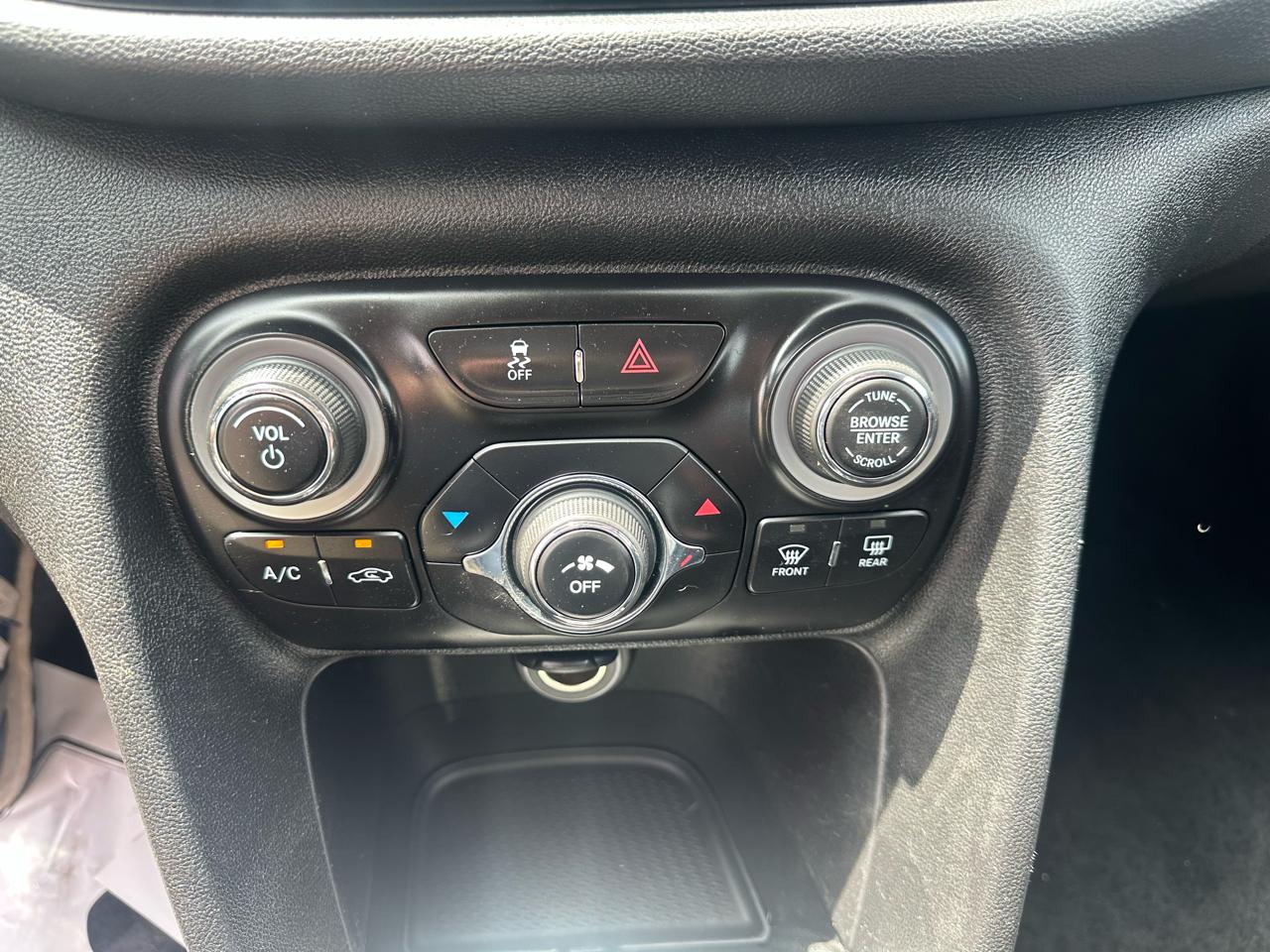 Dodge Dart 4dr Sdn SXT 2013