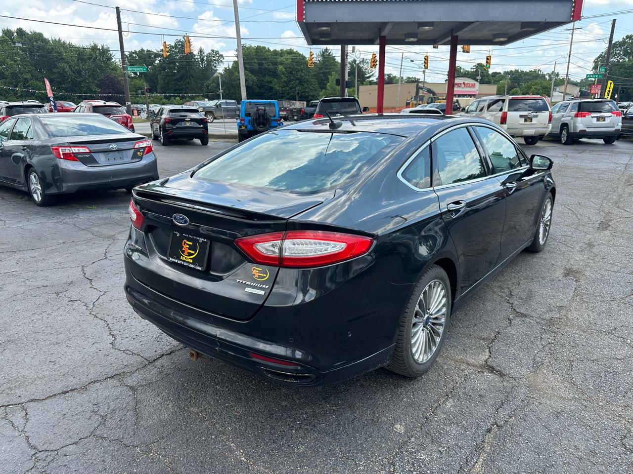 Ford Fusion 4dr Sdn Titanium FWD 2013
