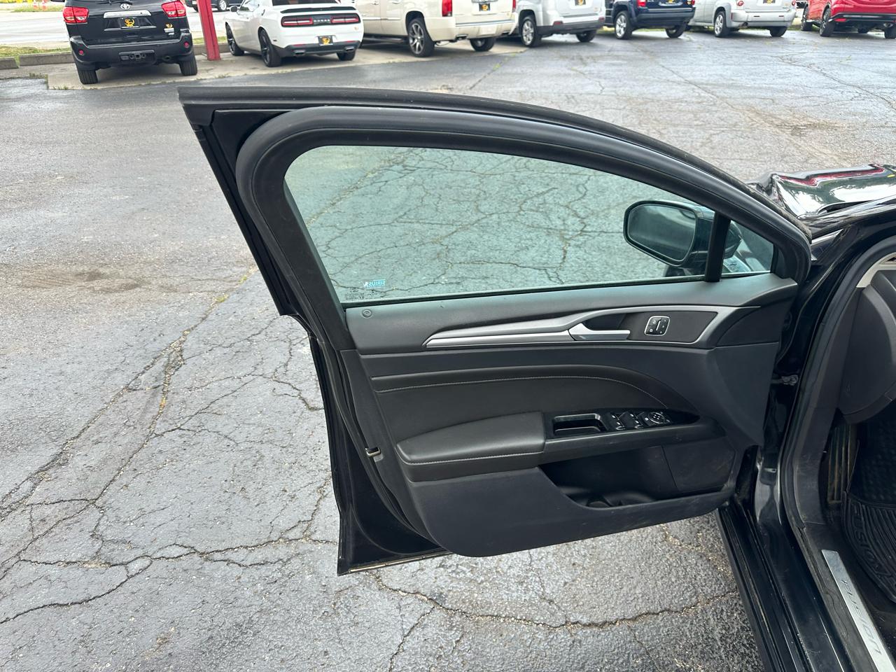 Ford Fusion 4dr Sdn Titanium FWD 2013