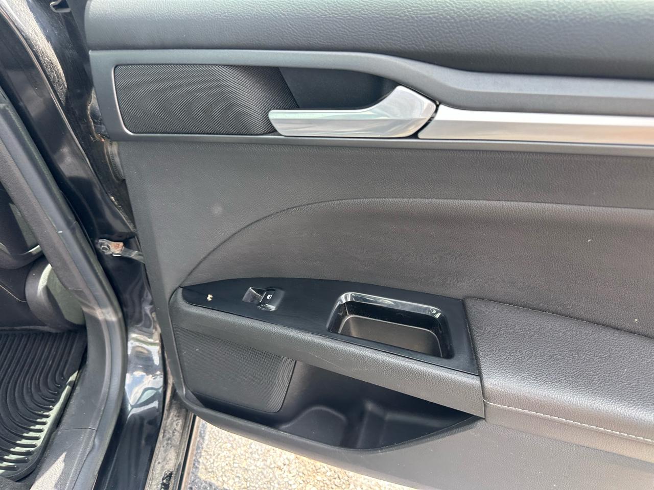 Ford Fusion 4dr Sdn Titanium FWD 2013