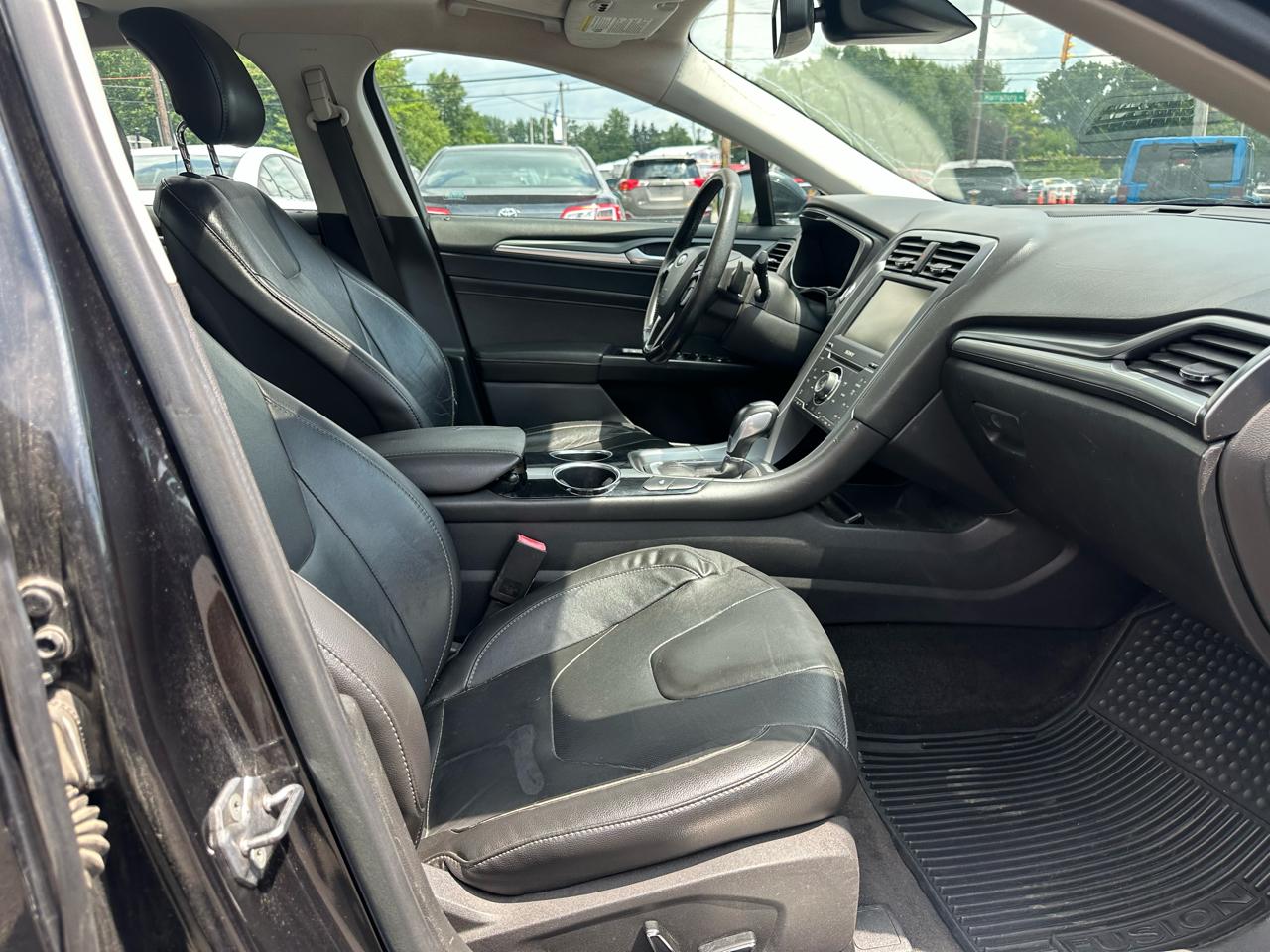 Ford Fusion 4dr Sdn Titanium FWD 2013