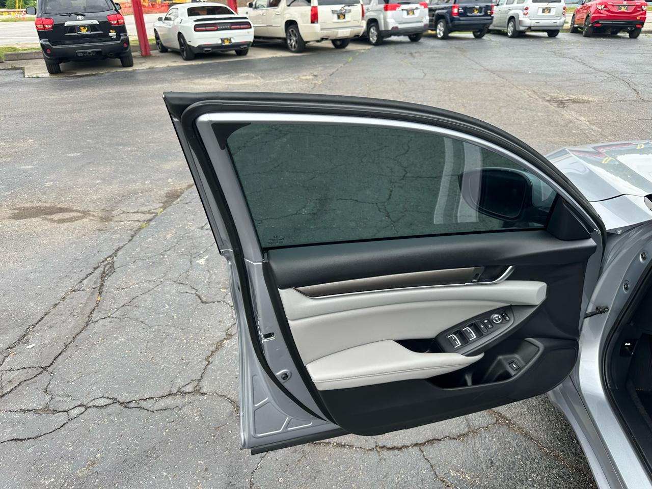 Honda Accord Sedan LX 1.5T CVT 2020