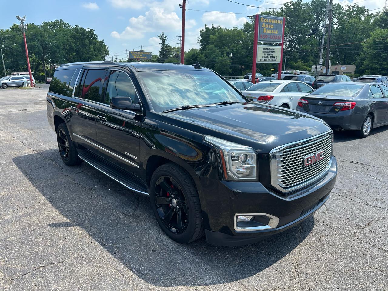 GMC Yukon XL 4WD 4dr Denali 2017