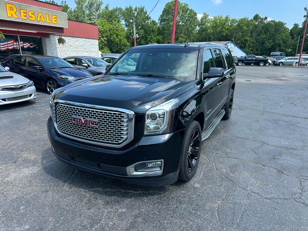 GMC Yukon XL 4WD 4dr Denali 2017