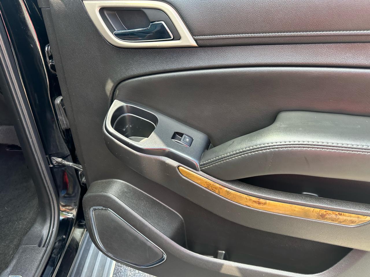 GMC Yukon XL 4WD 4dr Denali 2017