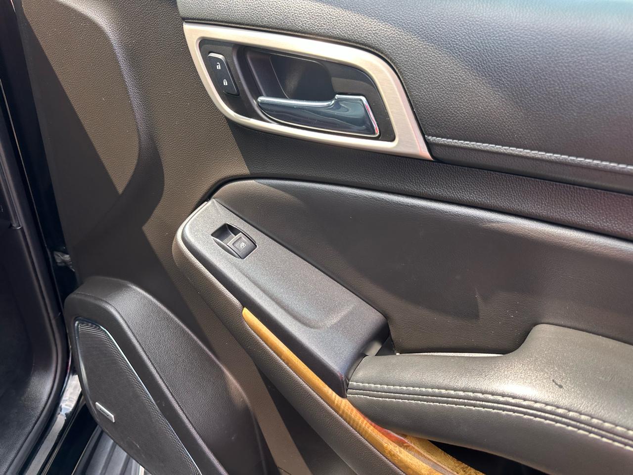 GMC Yukon XL 4WD 4dr Denali 2017