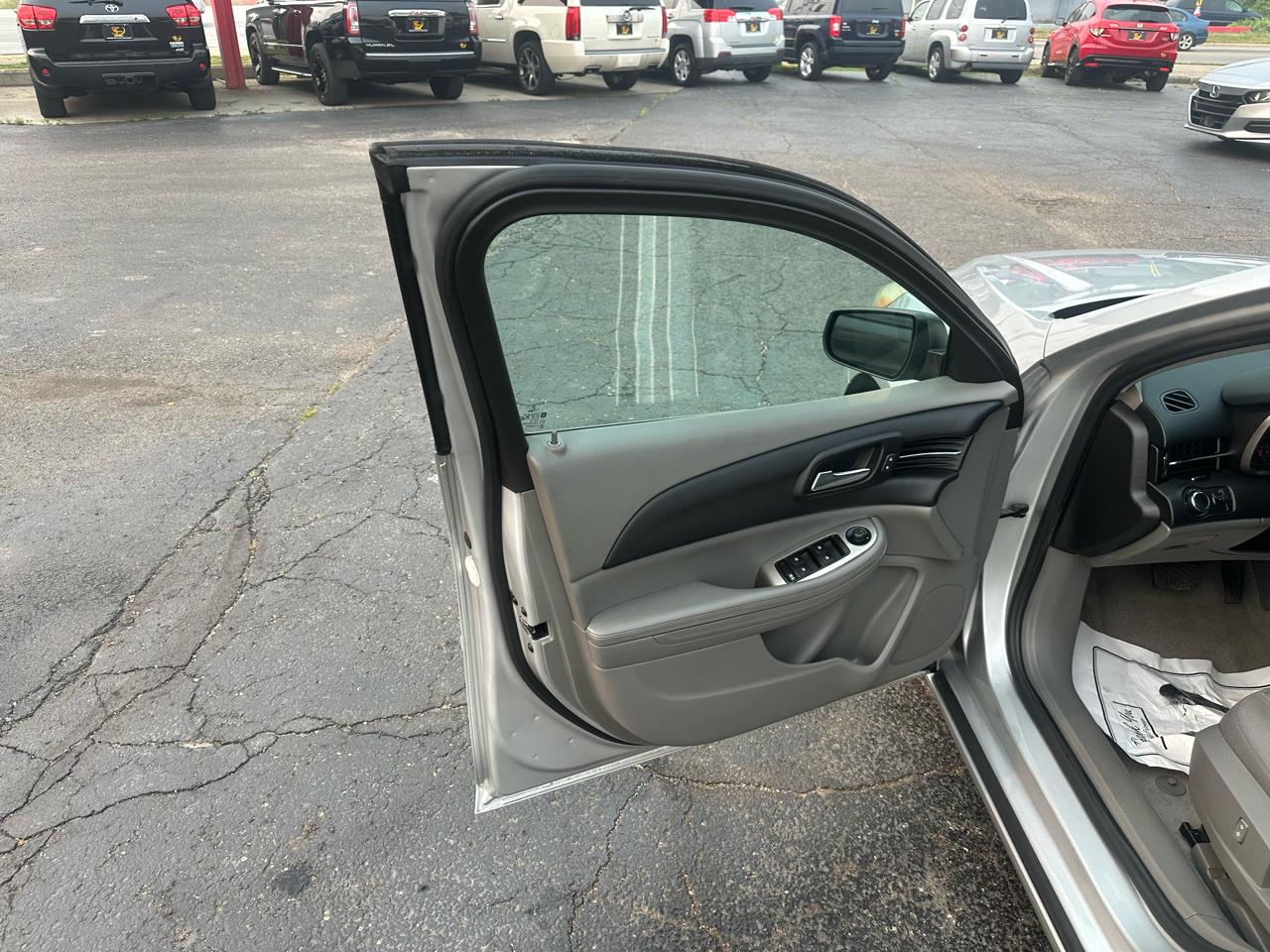 Chevrolet Malibu 4dr Sdn LS w/1LS 2014