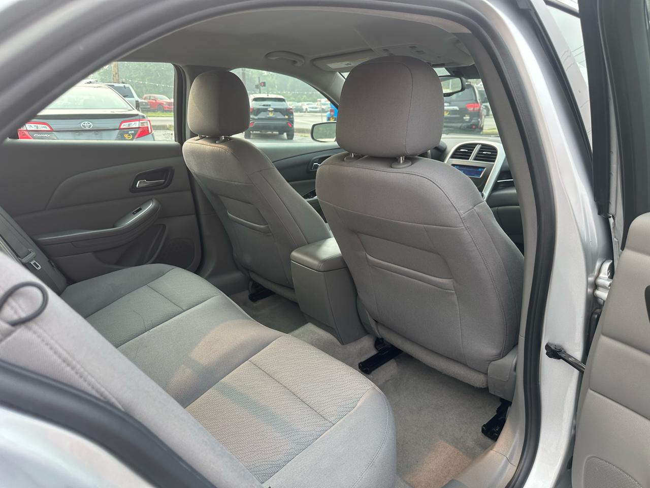 Chevrolet Malibu 4dr Sdn LS w/1LS 2014