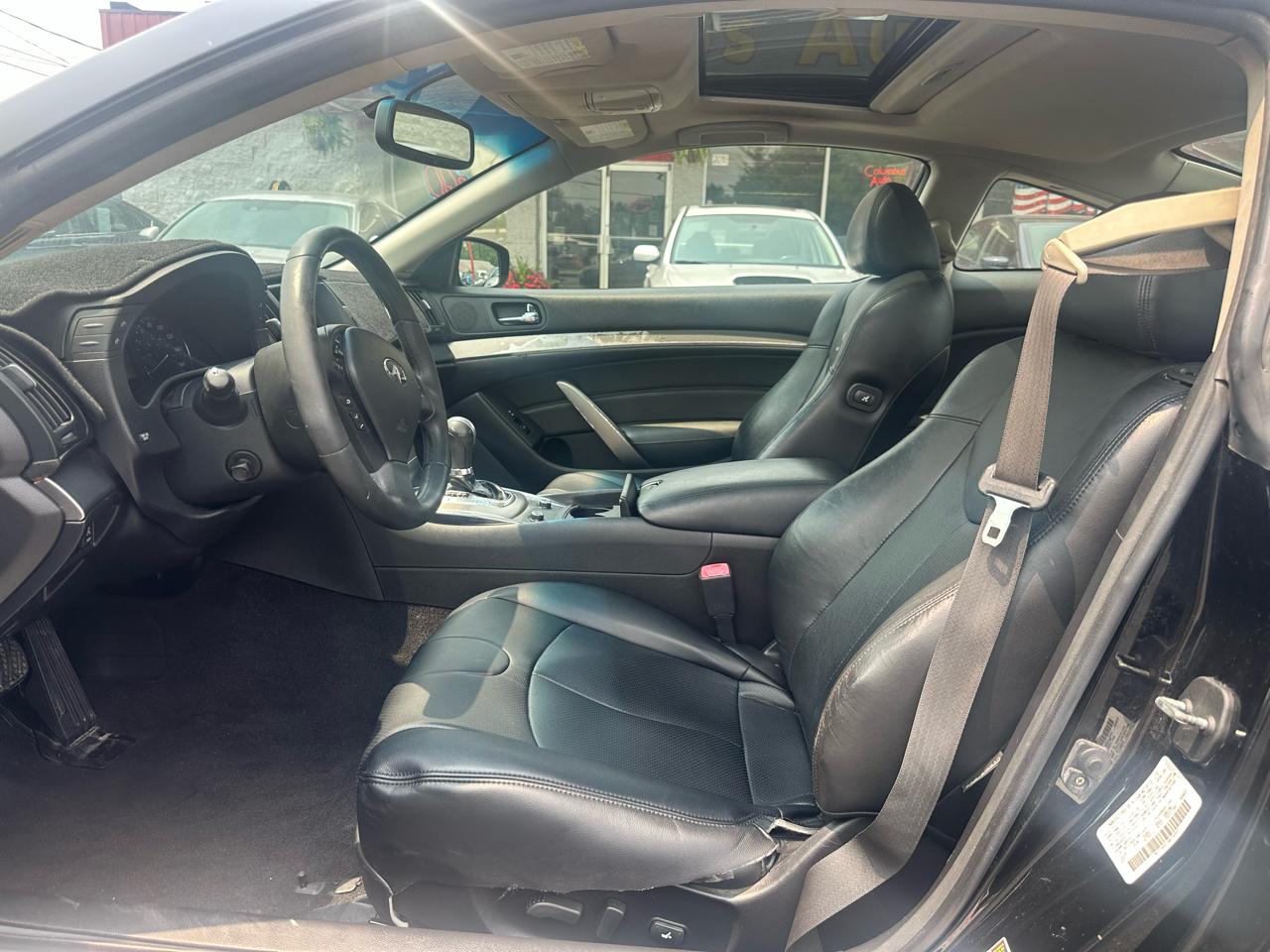 Infiniti G37 Coupe 2dr Journey RWD 2010