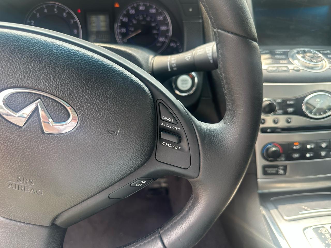 Infiniti G37 Coupe 2dr Journey RWD 2010