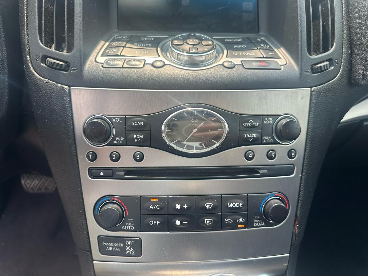 Infiniti G37 Coupe 2dr Journey RWD 2010