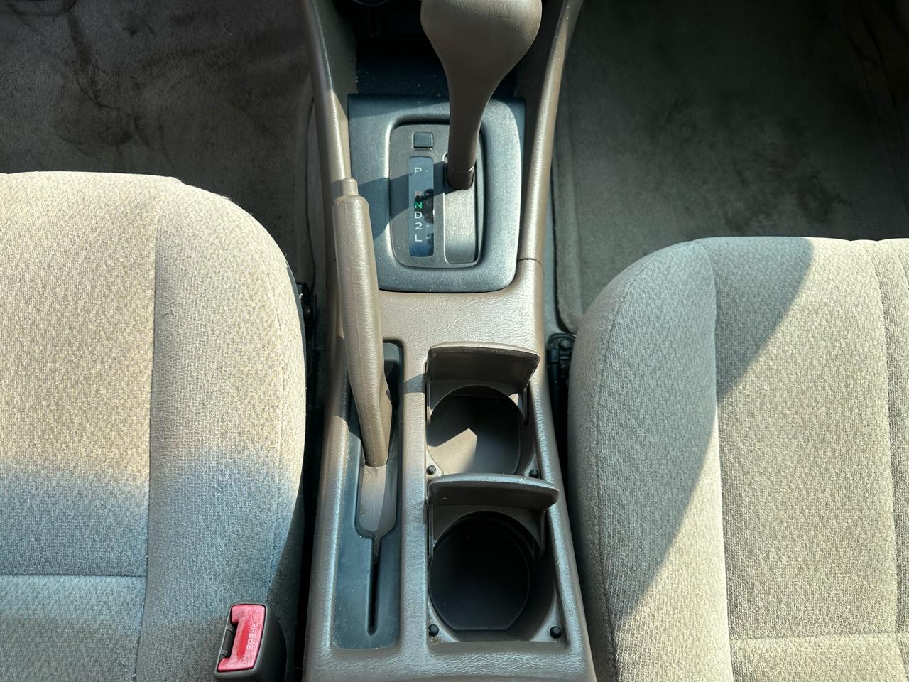 Toyota Camry 4dr Sdn XLE Auto (Natl) 2001