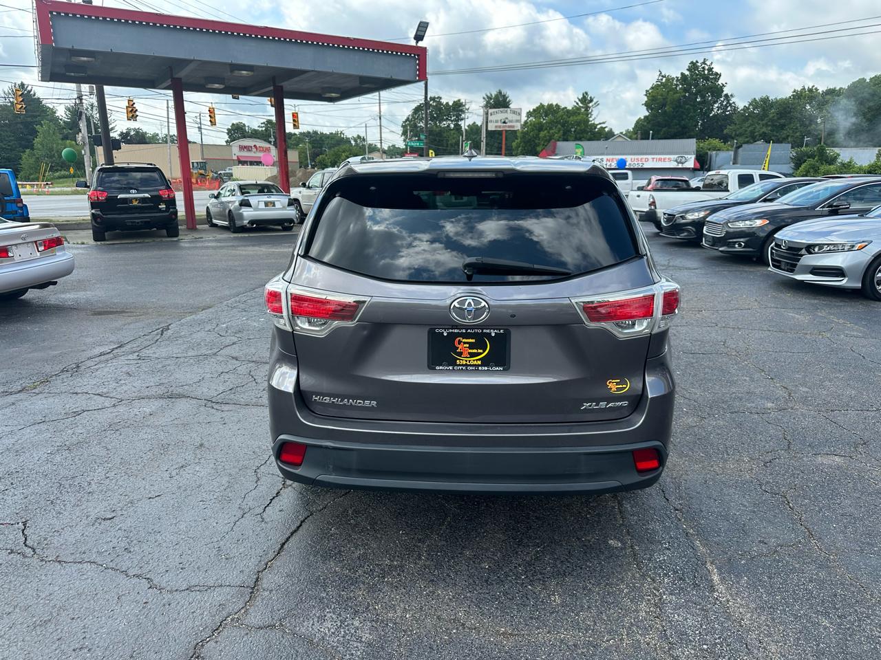 Toyota Highlander AWD 4dr V6 XLE (Natl) 2015