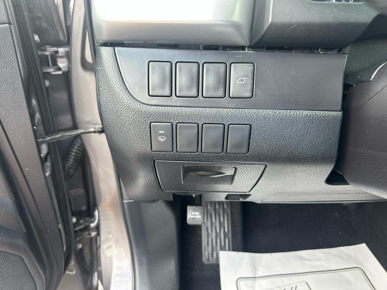 Toyota Highlander AWD 4dr V6 XLE (Natl) 2015