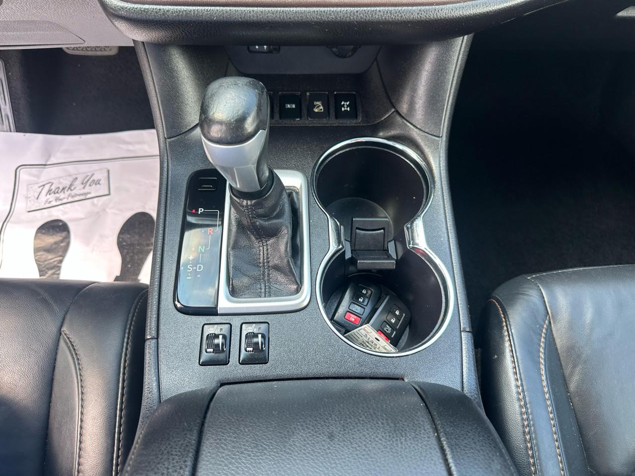 Toyota Highlander AWD 4dr V6 XLE (Natl) 2015